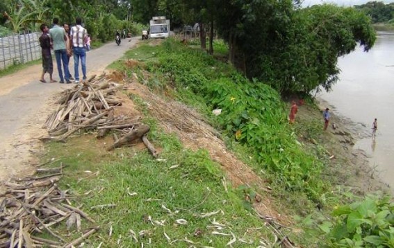 Kailashahar-Photikcherra road in deplorable condition